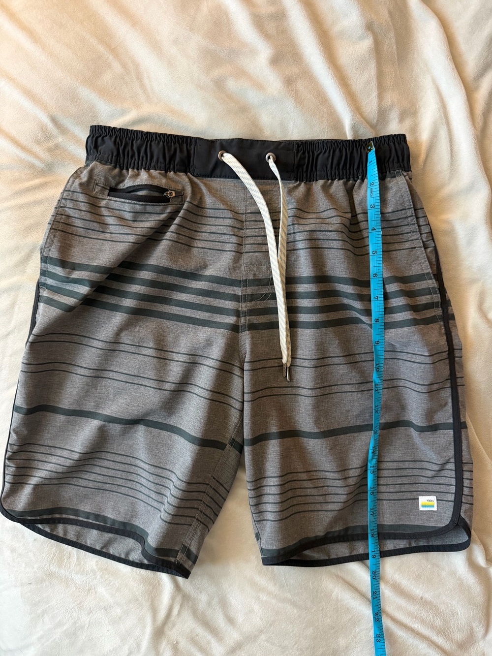 Men’s Vuori banks shorts unlined mens size medium m